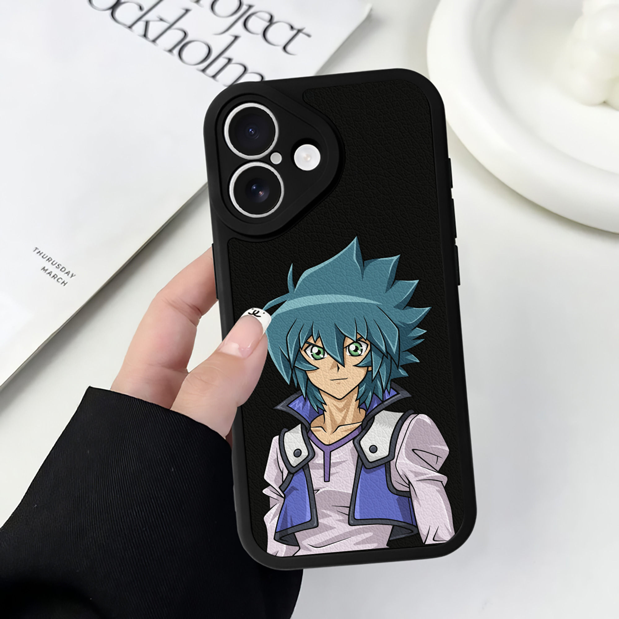 遊☆戯☆王 Yu-Gi-Oh! 【iPhone 16シリーズ対応】シリコンスマホケース（レザー調） 材質：シリコン